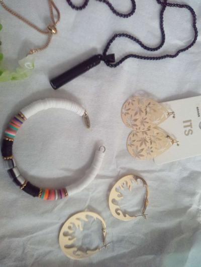 Mixed 5 Piece Jewelry lot set 4 - Thumbnail 3