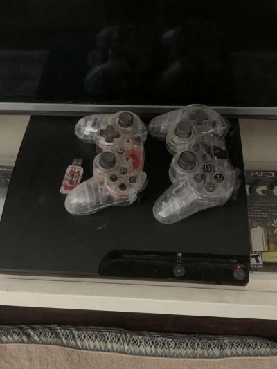 PlayStation 3 - Thumbnail 2