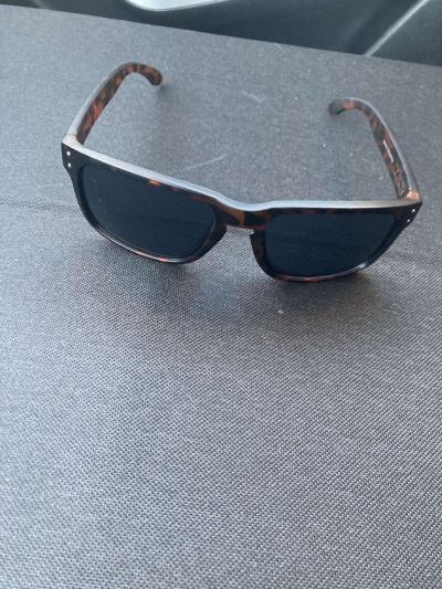 Holbrook Oakley Sunglasses - Thumbnail 2