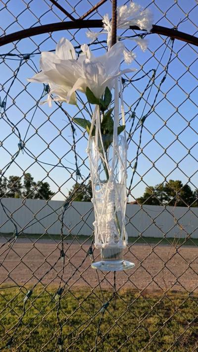 hanging macrame vases - Thumbnail 2