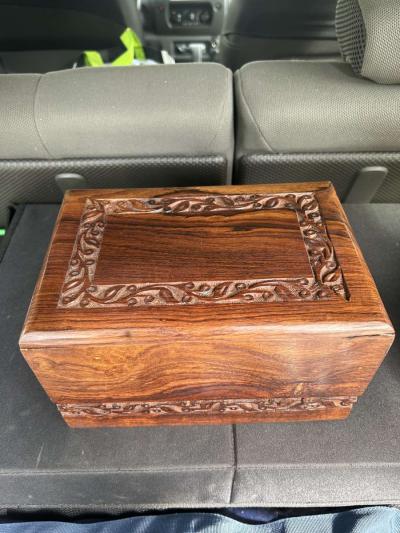 WOODEN URN CREMATION ADULT - Thumbnail 1