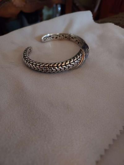 Puka shell inlay hinged cuff of 925 silver solid piece - Thumbnail 3