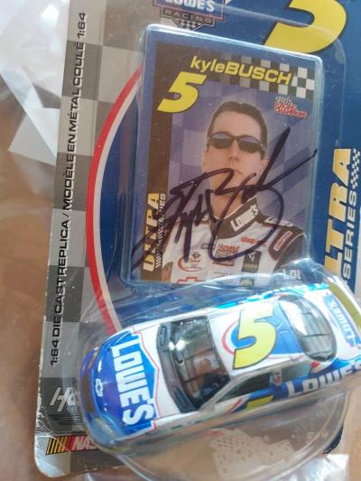 Autographed KYLE BUSCH toy car unopened - Thumbnail 3