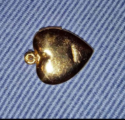 14k gold and rose tone I Love You locket - Thumbnail 2