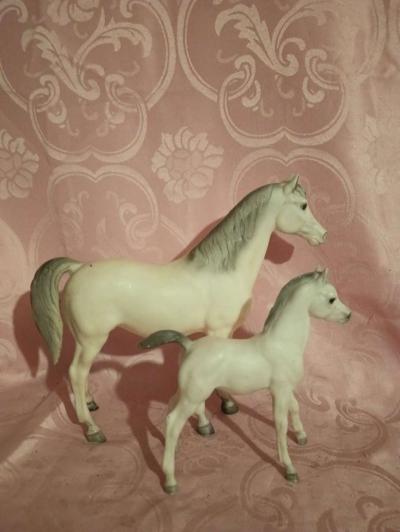breyer Arabian mare and her foal - Thumbnail 6