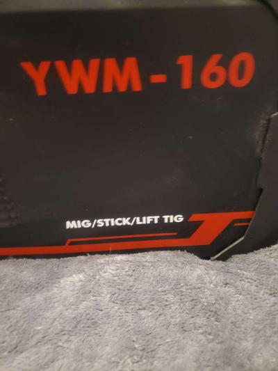 YesWelder with Helmet - Thumbnail 4