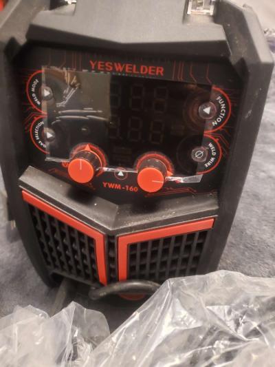 YesWelder with Helmet - Thumbnail 5