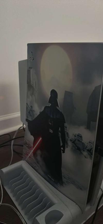 PS5 console - Thumbnail 3