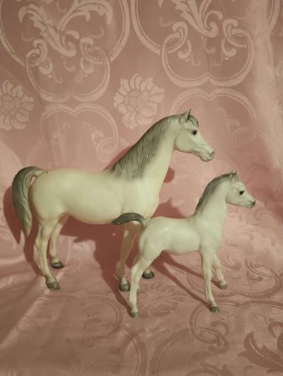 breyer Arabian mare and her foal - Thumbnail 2