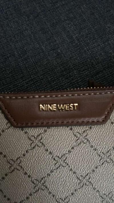 Nine West wristlet - Thumbnail 5