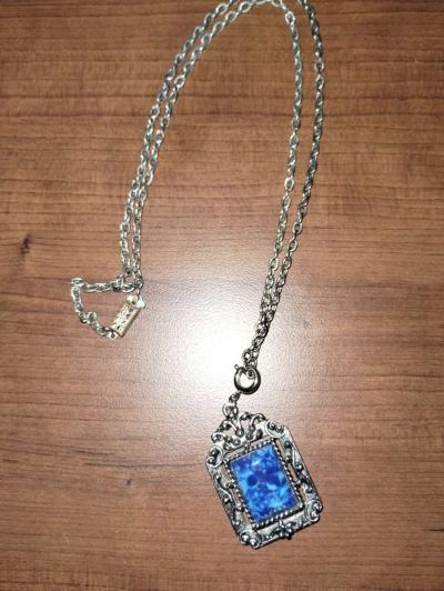 Sarah Coventry two sided pendant charm necklace - Thumbnail 5