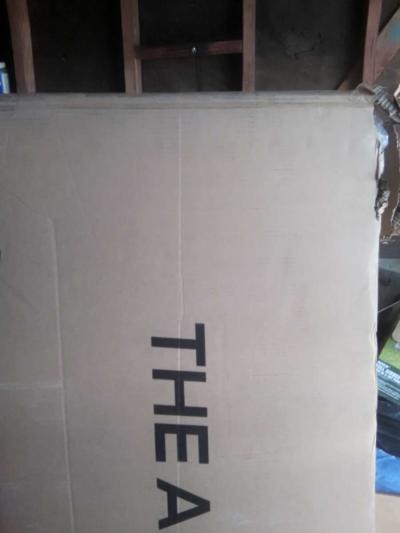 Queen Bedframe and Headboard with 4dresser - Thumbnail 2