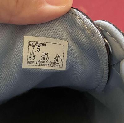 Gently Used Womens Vans - Thumbnail 4