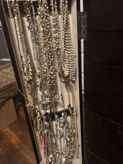 Custom jewelry handcraft art starting at 10up - Thumbnail 4