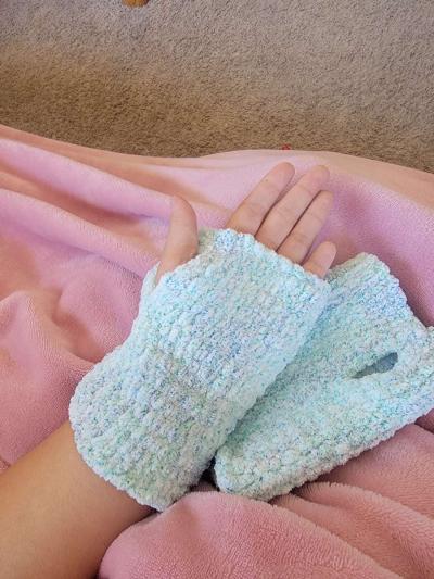 Blue Handwarmers knitted - Thumbnail 2