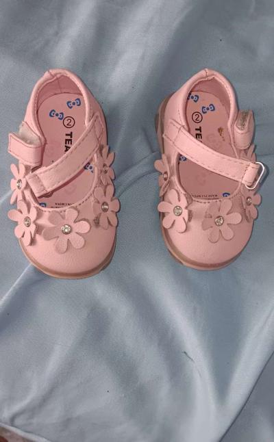 Size 2 babygirl shoes - Thumbnail 2
