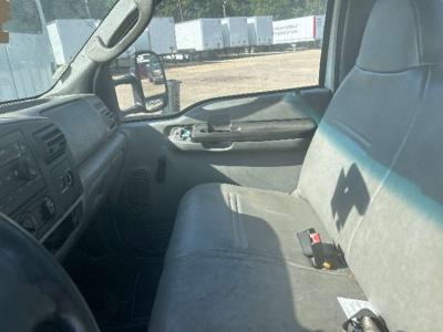2006 Ford F450 Pickup Truck - Thumbnail 5