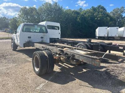 2006 Ford F450 Pickup Truck - Thumbnail 2