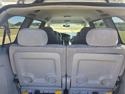 2001 Toyota Sienna LE - Thumbnail 6