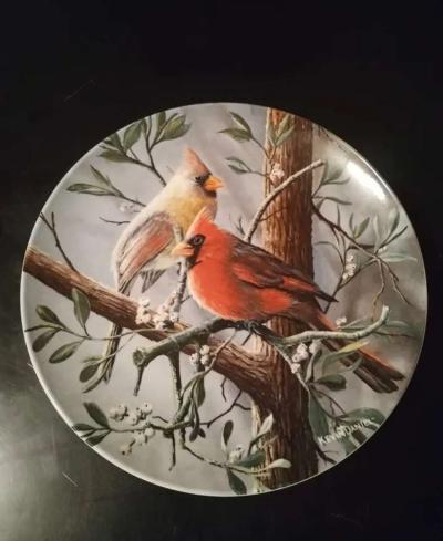 4 Vintage Collectable Plates - Thumbnail 3