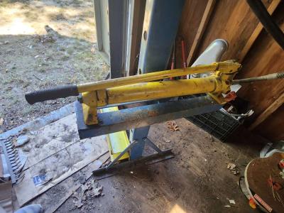 Hydraulic Press - Thumbnail 5
