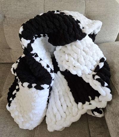Checkered Chenille Throw - Thumbnail 3