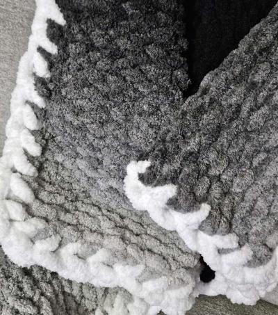 Black Ombre Throw - Thumbnail 2