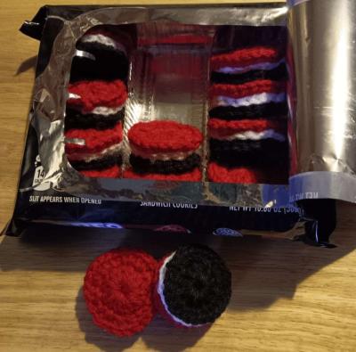 Handmade Crochet CocaCola Oreos - Thumbnail 3