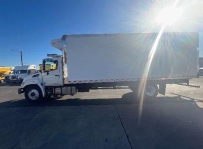2017 Hino 338 Refrigerated Truck - Thumbnail 2