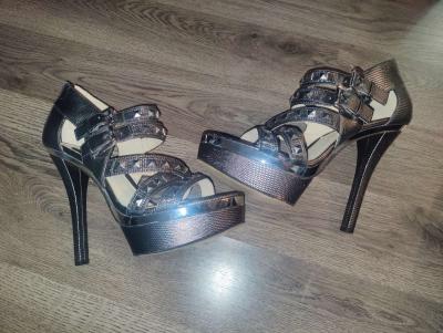 Michael Kors Heels - Thumbnail 2