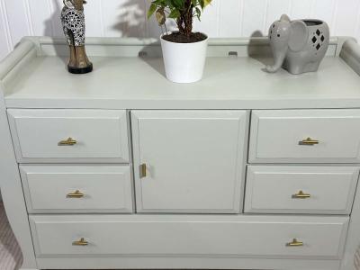 5 Drawer Dresser - Thumbnail 2