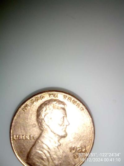 1982 filled D penny with date stamp error - Thumbnail 5