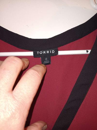 Womens Torrid tank top size O - Thumbnail 4