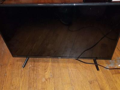 new 32 inch firetv bought from Amazon for 150 dollars - Thumbnail 2