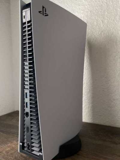 Playstation 5 - Thumbnail 2