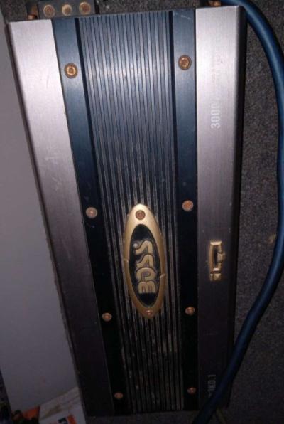 2 12inch Pioneer Speakers In Box - Thumbnail 2