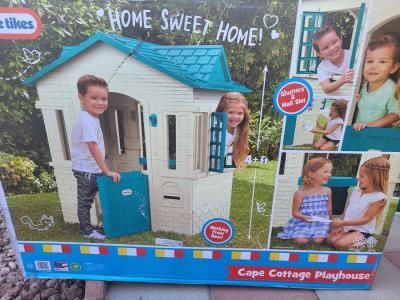 Little Tikes Cape Cottage House - Thumbnail 2