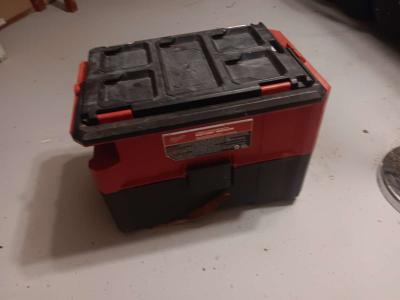 Milwaukee vacuum - Thumbnail 2