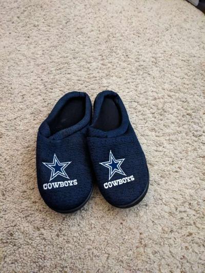 Dallas Cowboys clothing bundle - Thumbnail 4