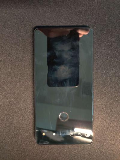 Essential phone PH1 - Thumbnail 4