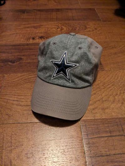 Dallas Cowboys clothing bundle - Thumbnail 6
