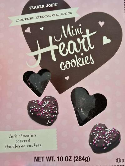 Trader Joes Valentines Day Gift Box 15 items - Thumbnail 4
