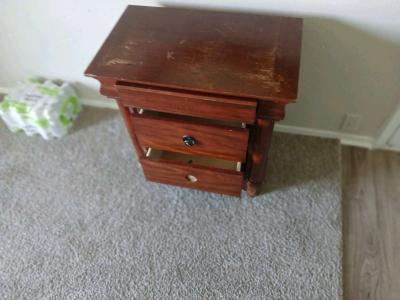 Dresser Nightstand Lamp Ready - Thumbnail 2