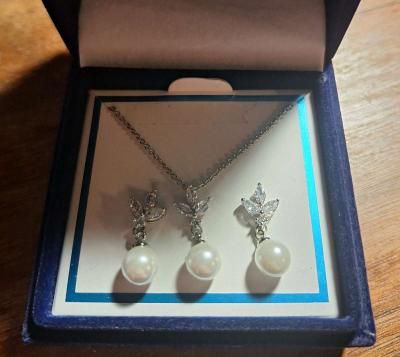 Believe by Brilliance Matching Necklace and  Earring Set - Thumbnail 3