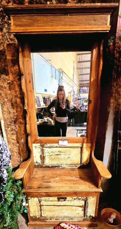 Solid Oak Hall Tree with Mirror - Thumbnail 2