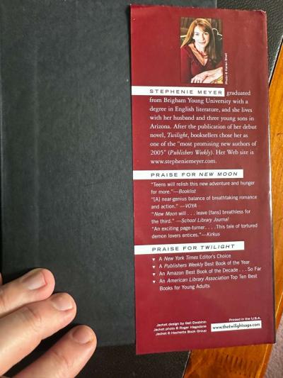 ECLIPSE book - Thumbnail 2