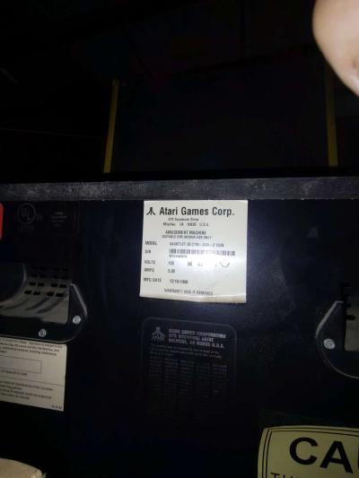 The Gauntlet Legends Arcade Cabinet - Thumbnail 5