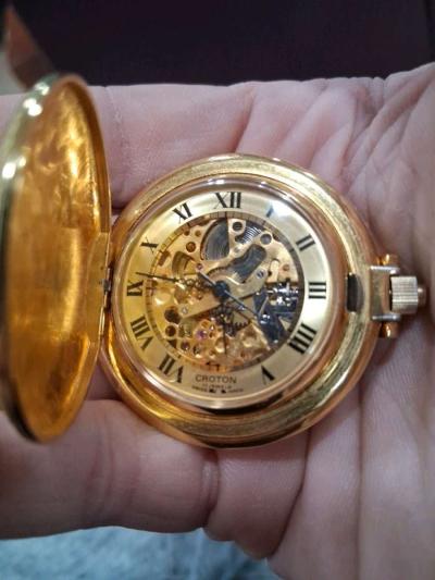 Vintage Swiss 14k gold filled Croton ladies pocket watch 17j - Thumbnail 3