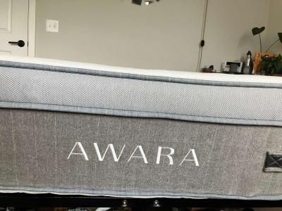 Queen mattress and bed frame - Thumbnail 3