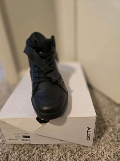 Black Aldo Sneakers With Cleaner - Thumbnail 2